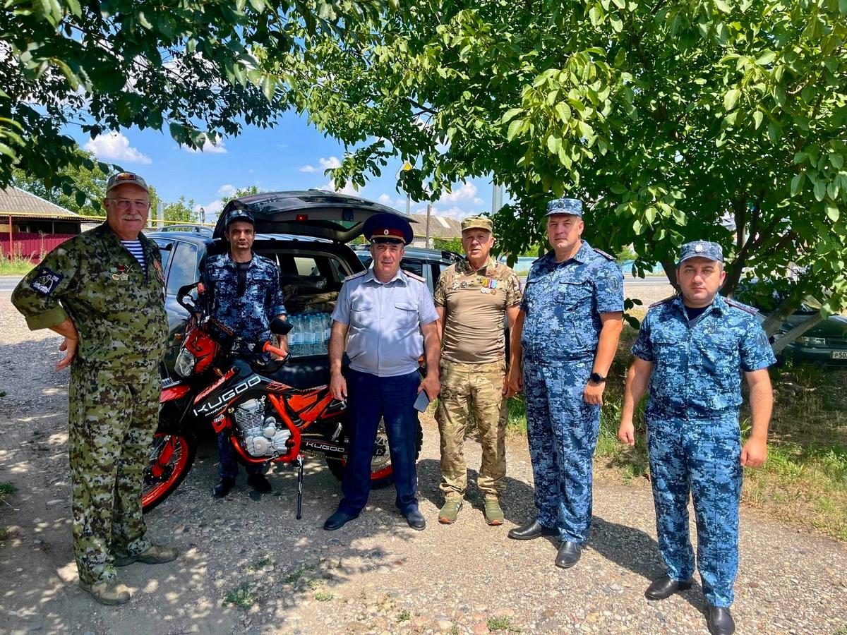 На передовую из Ставрополья доставили мотоцикл