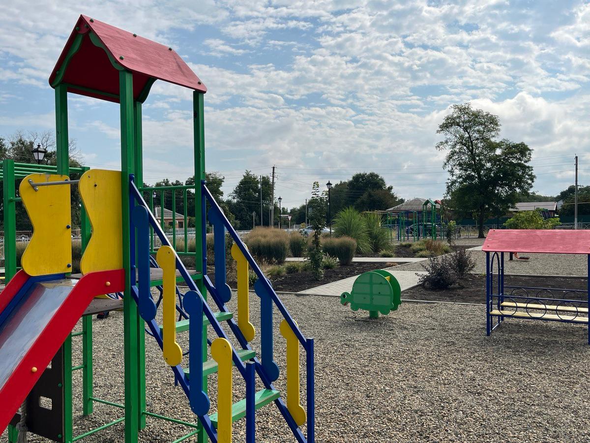 Для более тысячи жителей хутора Фельдмаршальского благоустроили новую зону отдыха