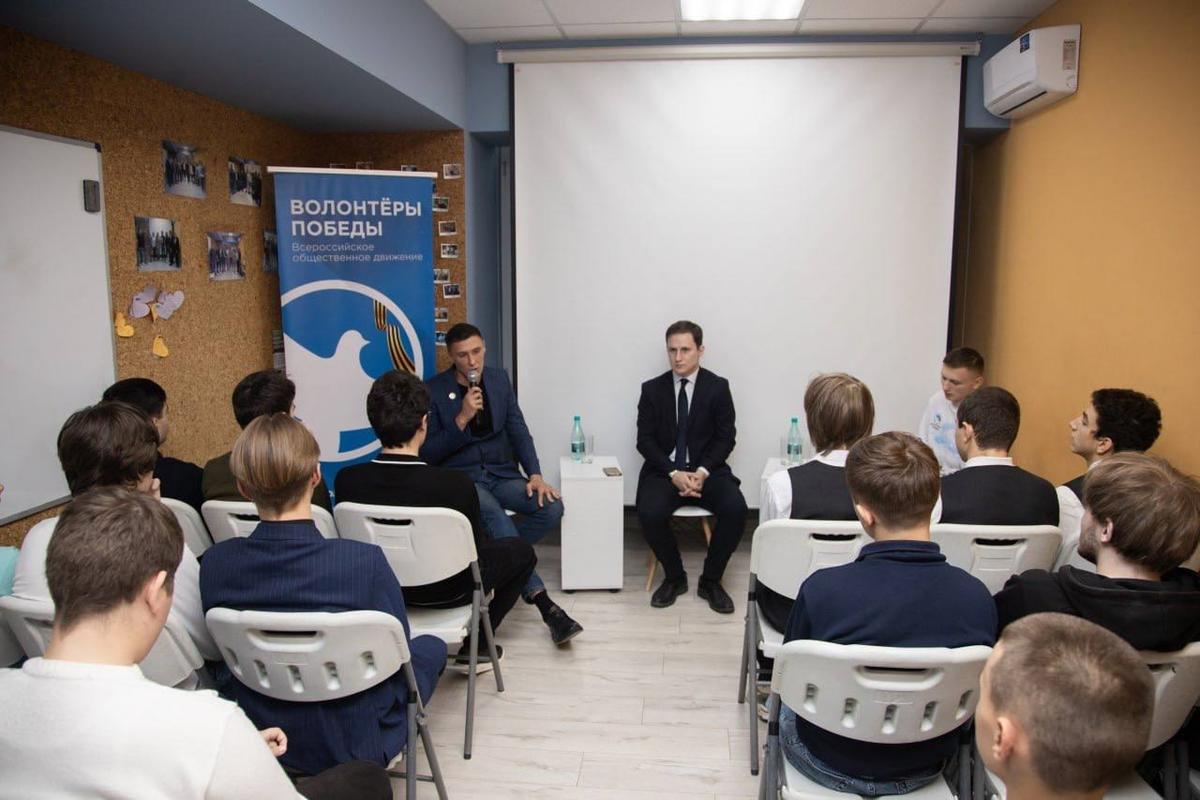 Пятигорская молодёжь пообщалась с героем спецоперации