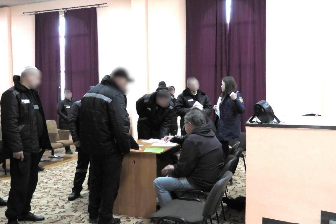 Осужденным на Ставрополье помогают с трудоустройством