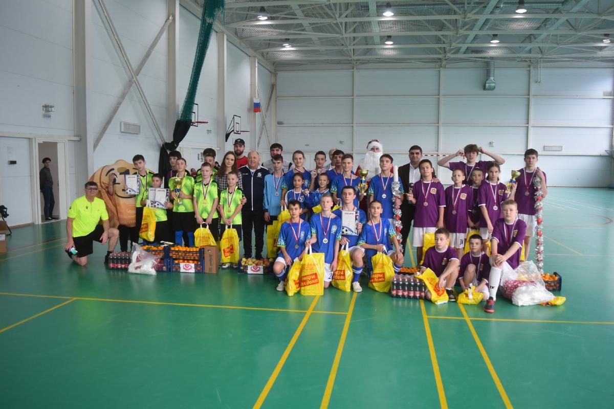 В Ставрополе прошёл Кубок «Деда Мороза» по мини-футболу