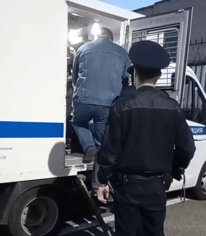 Экс-главу Нефтекумска с подельниками суд отправил в колонию за разорение МУПа