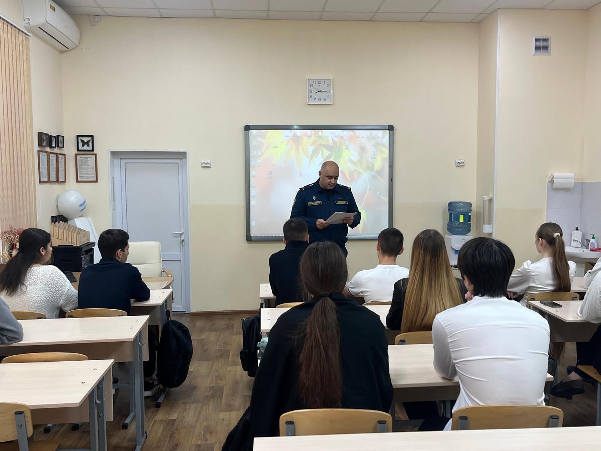 Состоялась встреча сотрудника Пятигорского УФСИН со школьниками