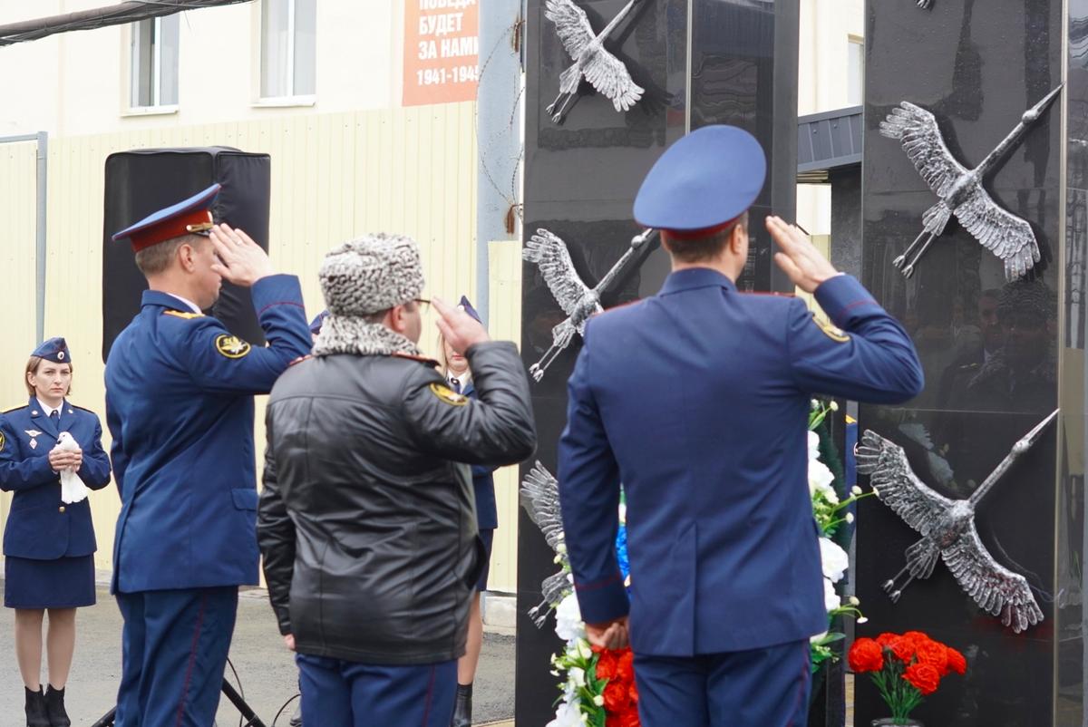 В юбилей образования в колонии № 3 на Ставрополье установили мемориал