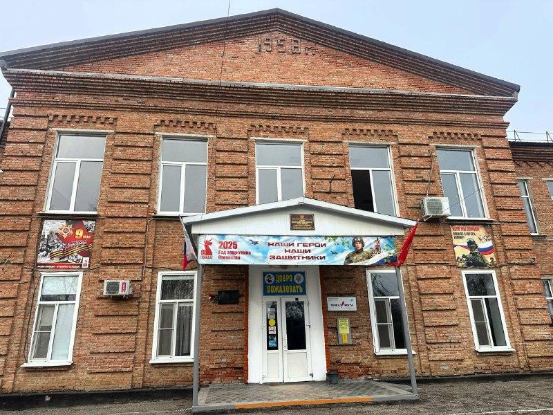 В двух школах Кировского округа начался капитальный ремонт