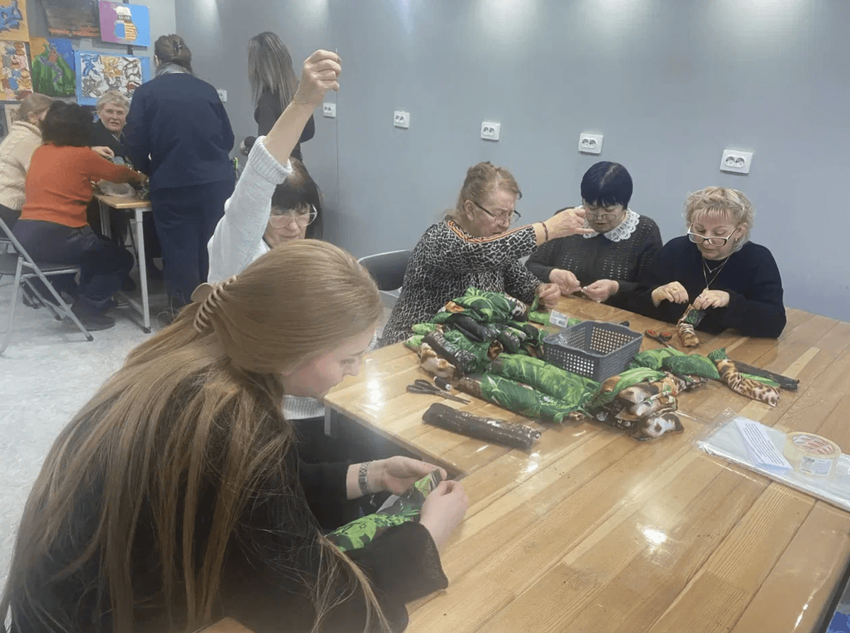 Более 200 человек в Ставрополе пришли в патриотические мастерские за неделю