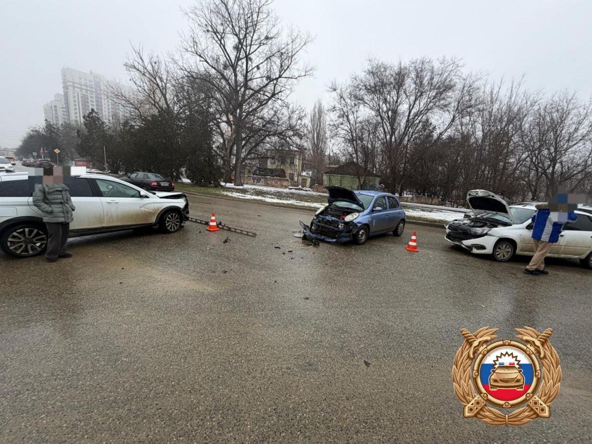Травмы головы в ДТП получили два участника по вине женщины-водителя в Ставрополе