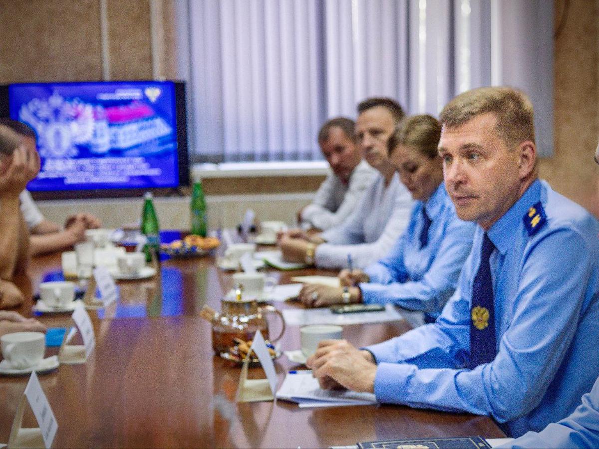 Главный прокурор Ставрополья провел личный прием с предпринимателями