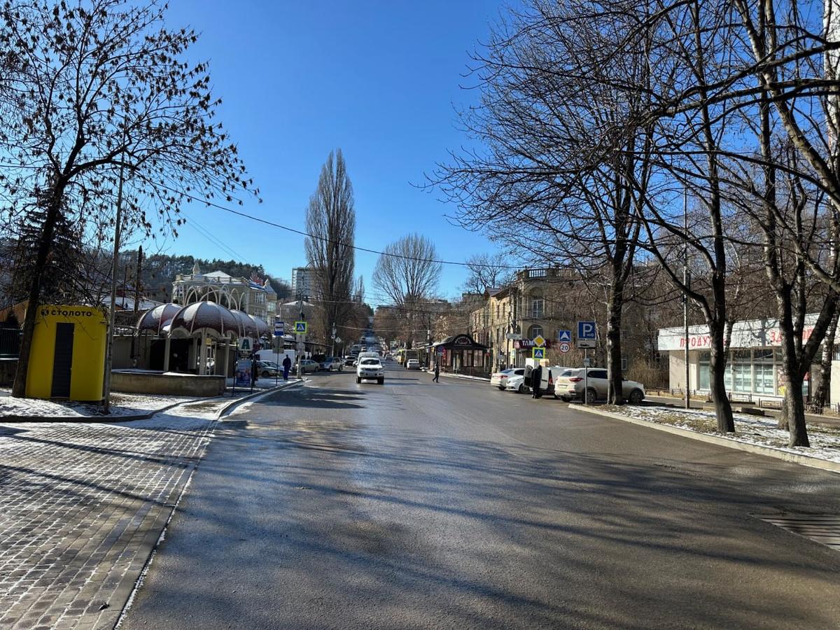 В Кисловодске начался ремонт проспекта Дзержинского