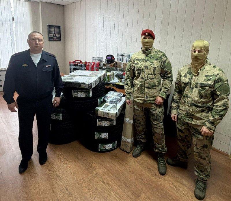 Пятигорские полицейские поддержали бойцов спецоперации