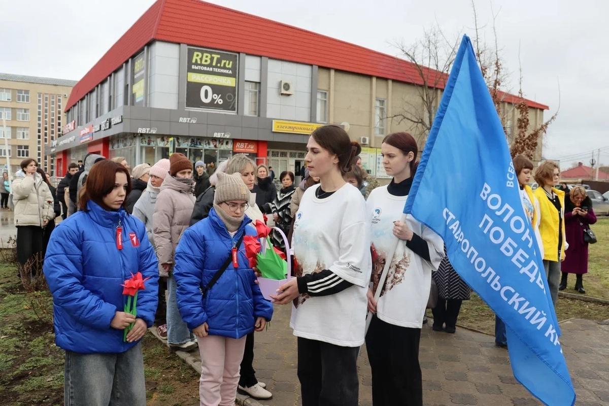 В Петровском округе раздали памятки о четырёх воинах «афганцах»