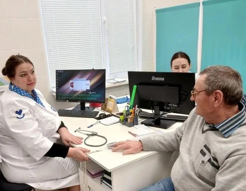 Врачи Арзгирской райбольницы провели приём сельских жителей