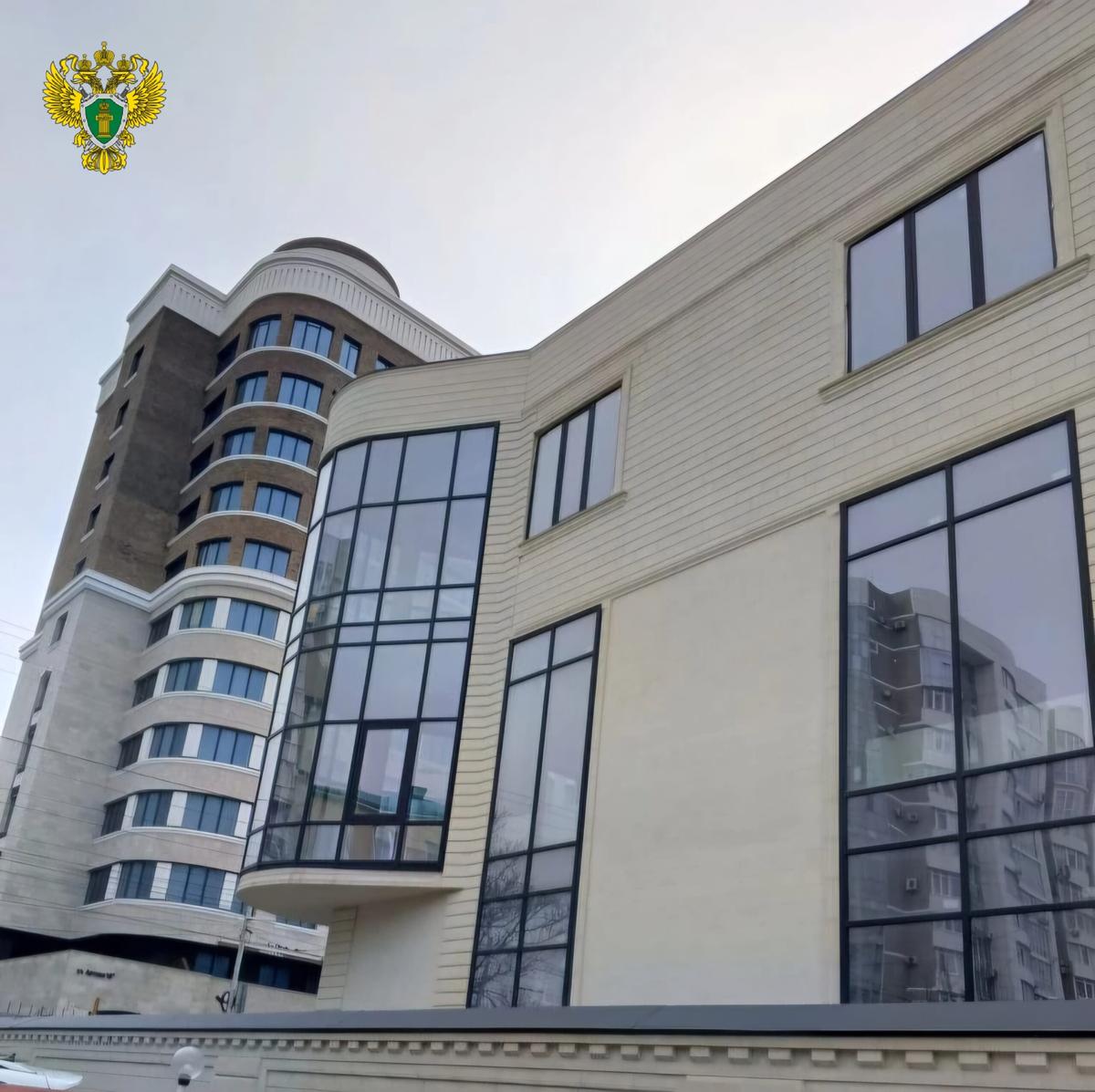 В Ставрополе на земле для ИЖС незаконно построили здание под коммерцию