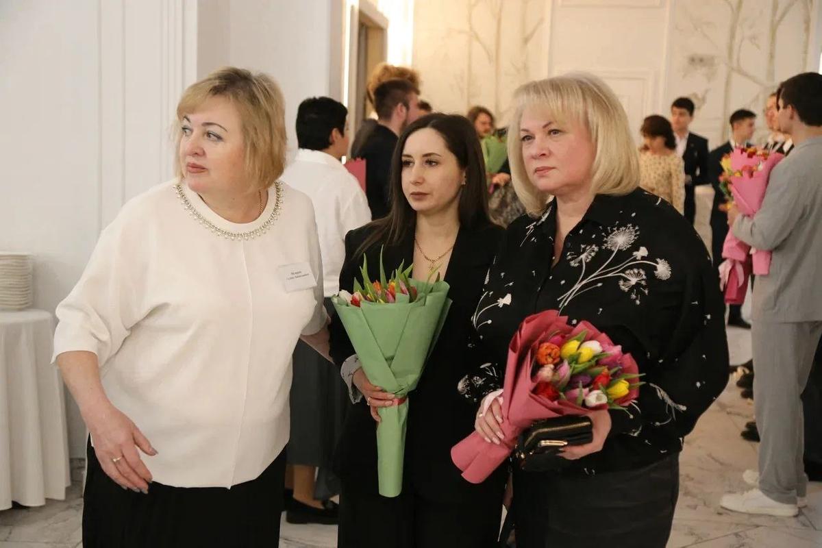 Мэр Ставрополя встретился с вдовами и матерями погибших защитников