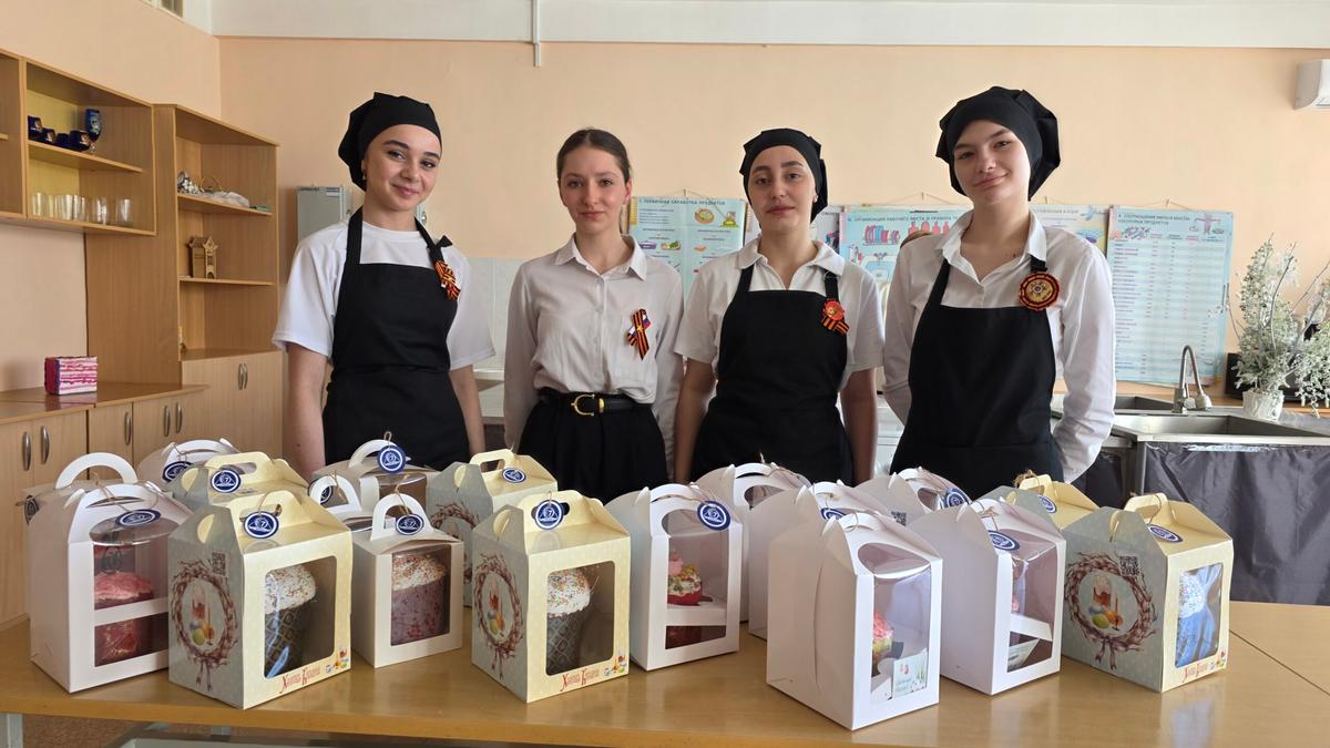 Ставрополье отправило бойцам пасхальные куличи