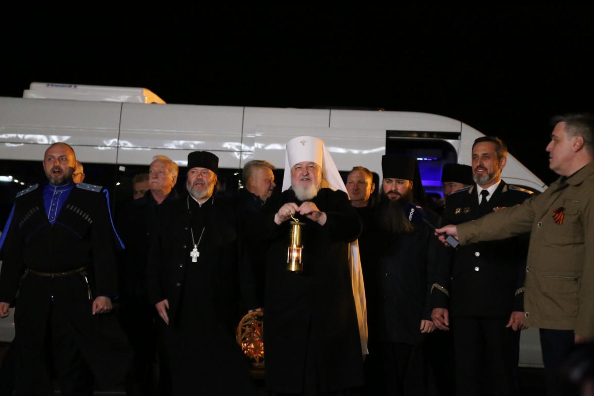 Благодатный огонь прибудет в Ставрополь из Иерусалима 12 апреля