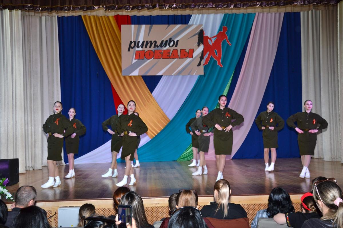 Фестиваль «Ритмы Победы» в Новоалександровском округе собрал 200 юных танцоров