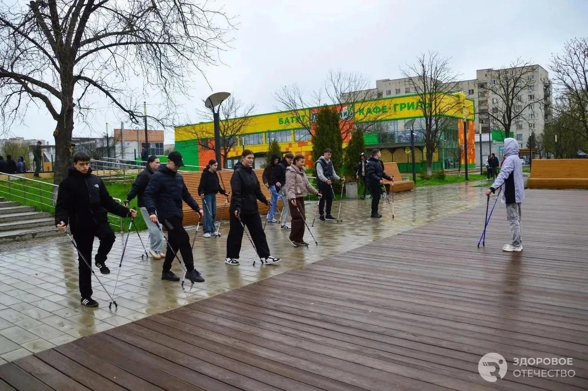 В парке Победы пройдет открытая тренировка по скандинавской ходьбе