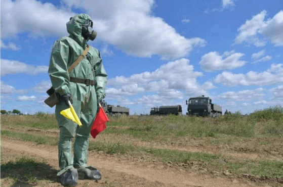 Военнослужащие ЮВО освоили навыки РХБ защиты на полигоне