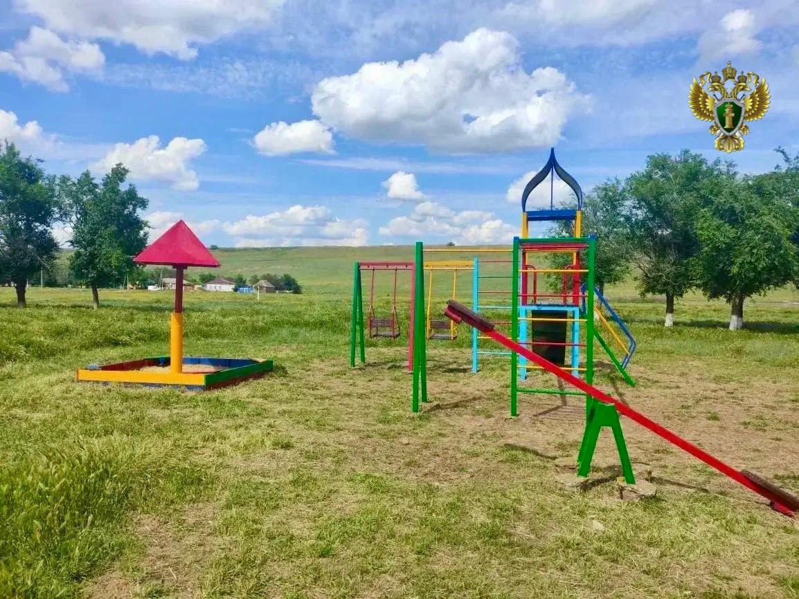 На Ставрополье детские площадки поставили на учет после проверки прокуратуры