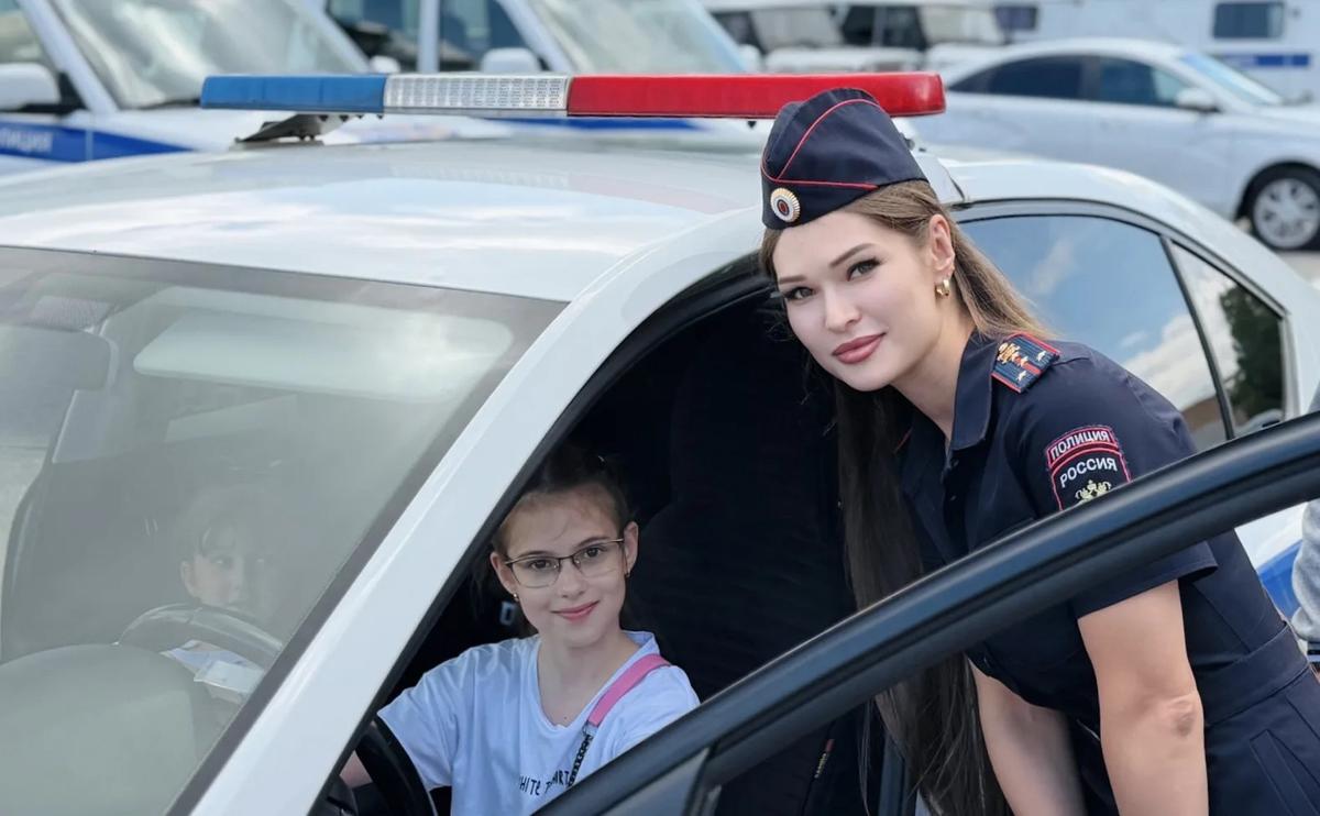 Сотрудники Госавтоинспекции Курского округа провели занятия для летнего лагеря