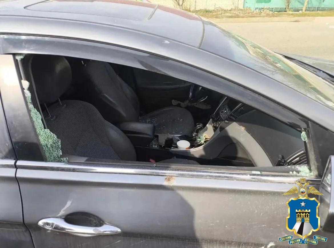 Умышленное повреждение автомобиля в Невинномысске