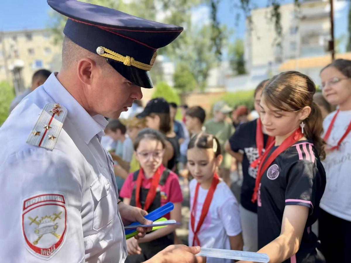 Пятигорским школьникам напомнили о правилах безопасности для мотоциклистов