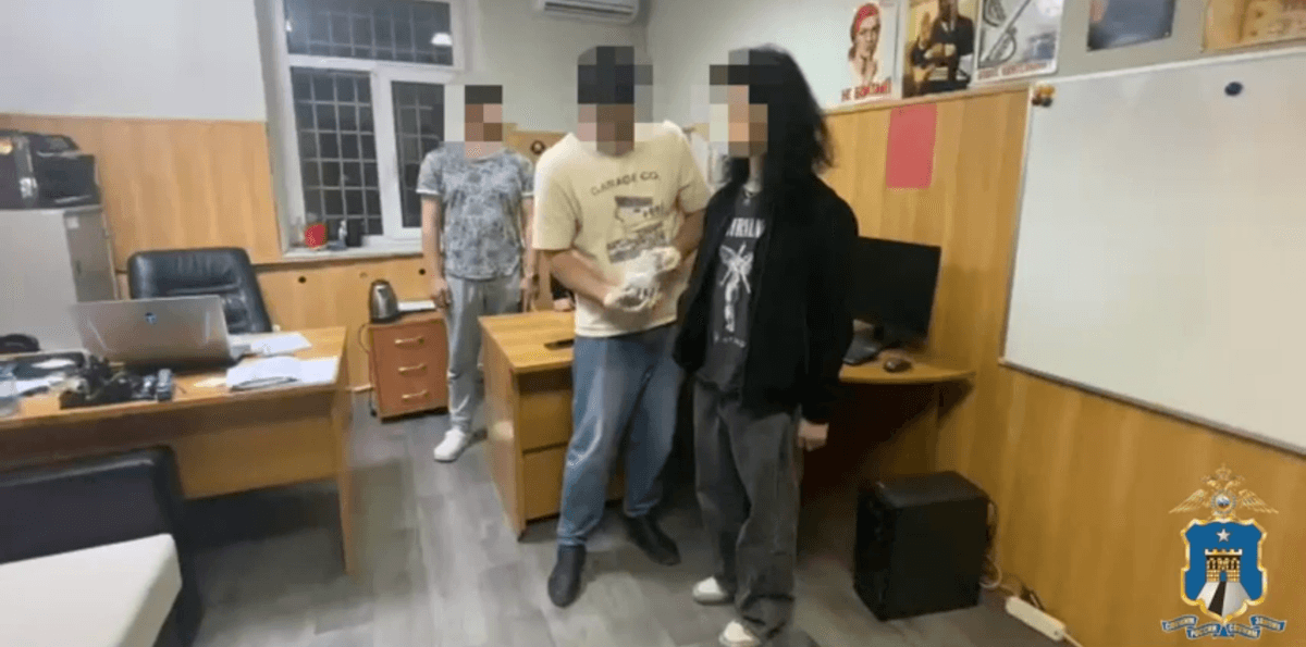 В Ставрополе пьяные молодые люди пытались сбыть запрещенные вещества