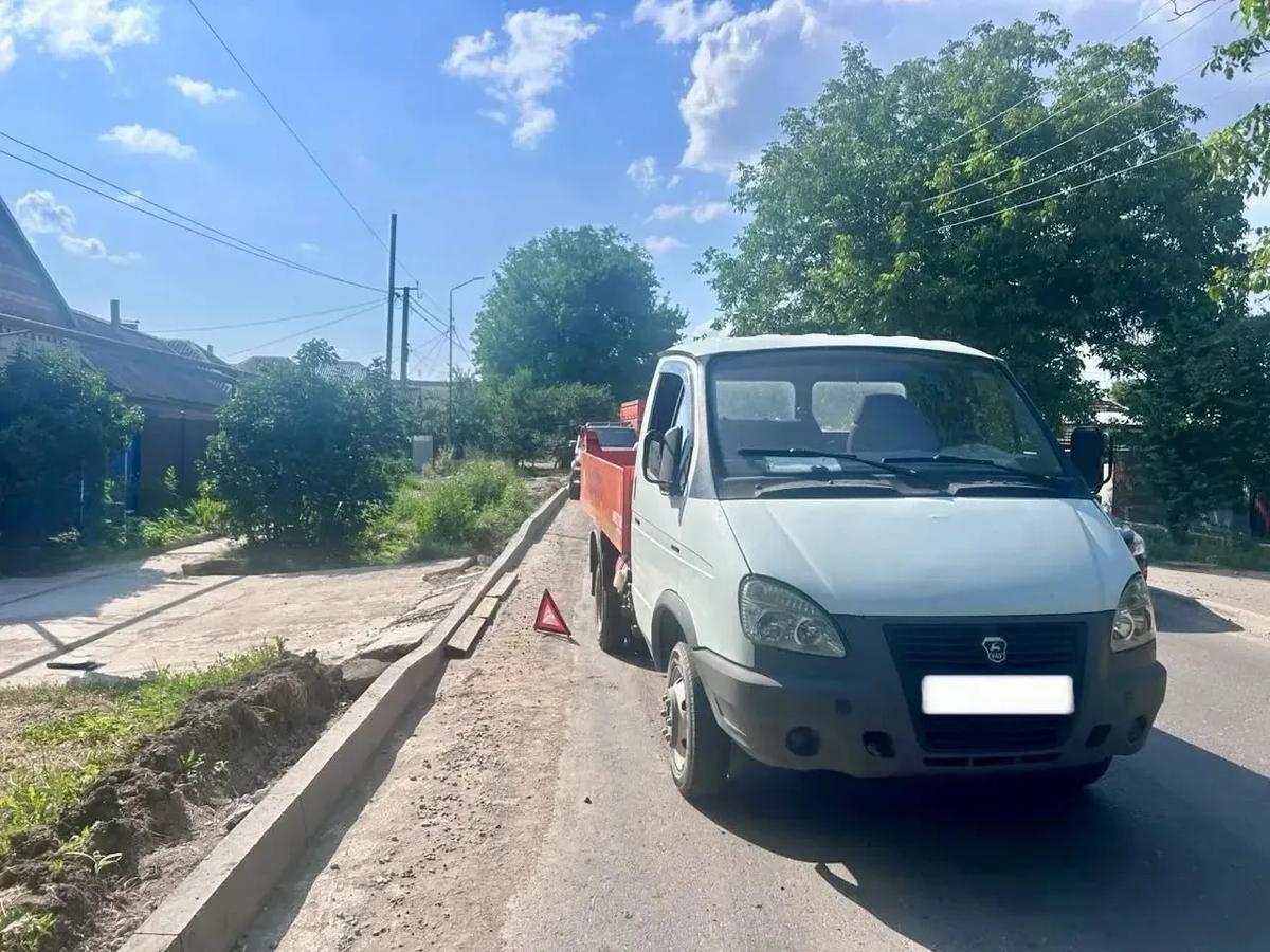 Девочка попала под колеса грузовика в Минеральных Водах