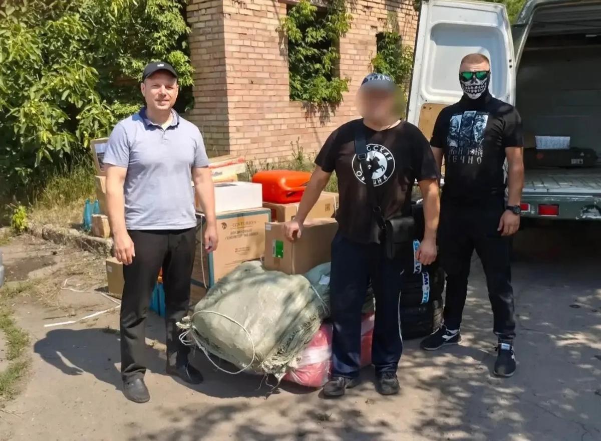 Из Грачевского округа в зону СВО отправили технику и стройматериалы