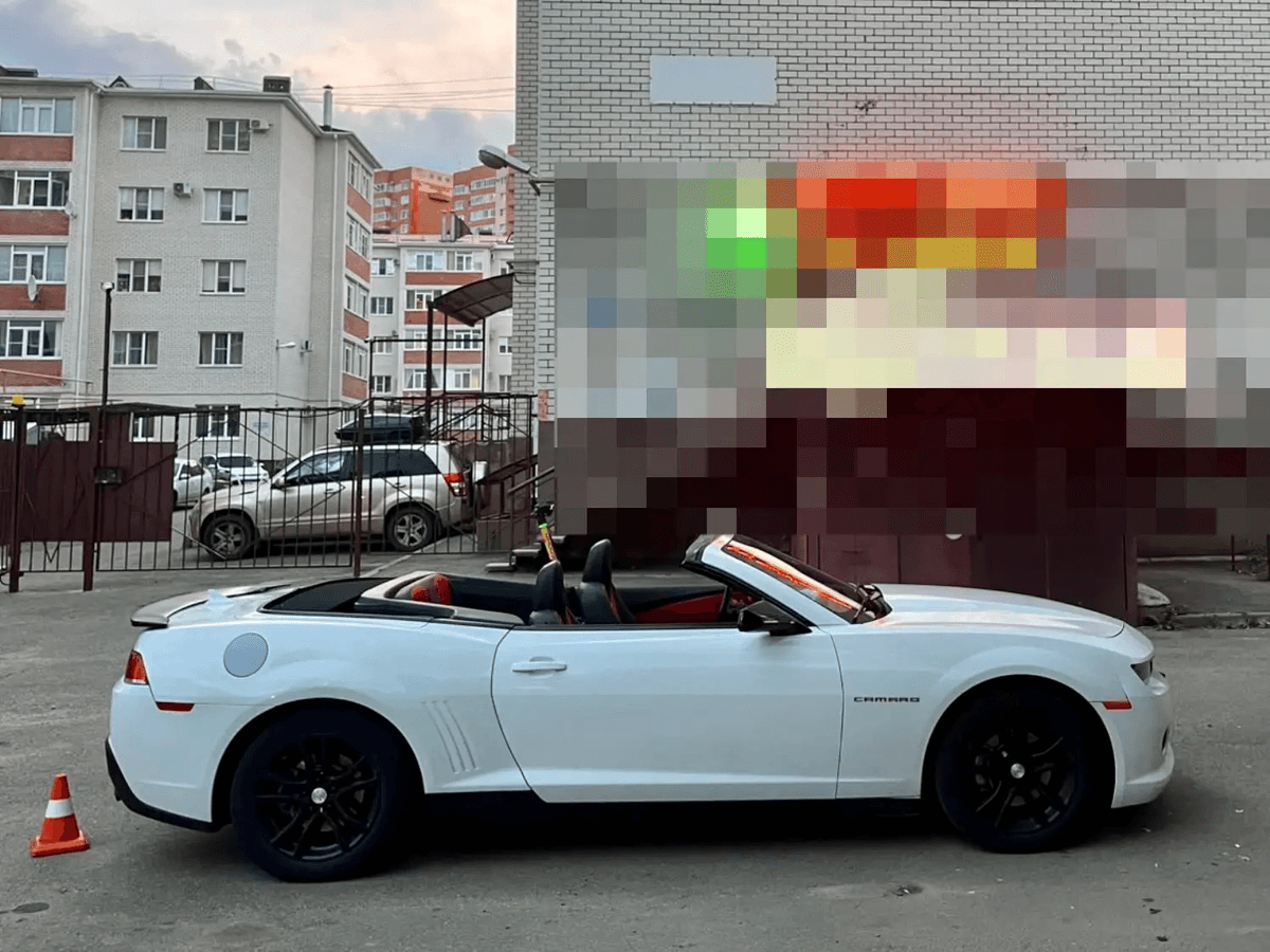 В Ставрополе кабриолет задним ходом сбил пешехода