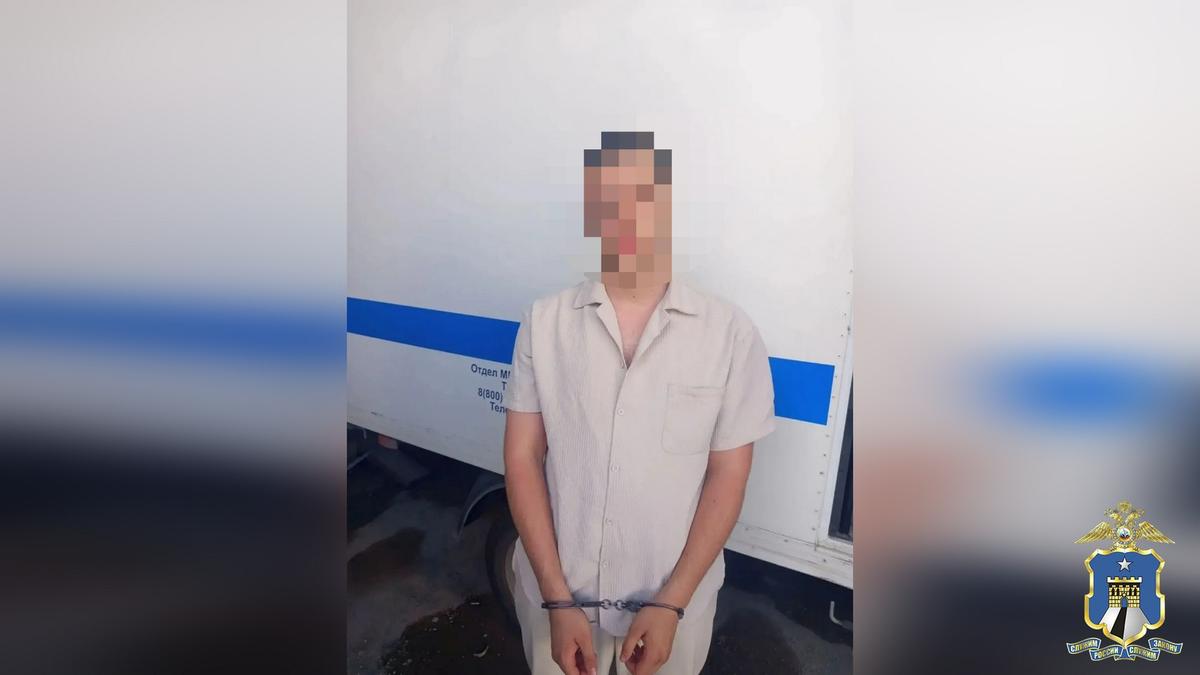 На Ставрополье задержали курьера мошенников, прилетавшего за деньгами шесть раз