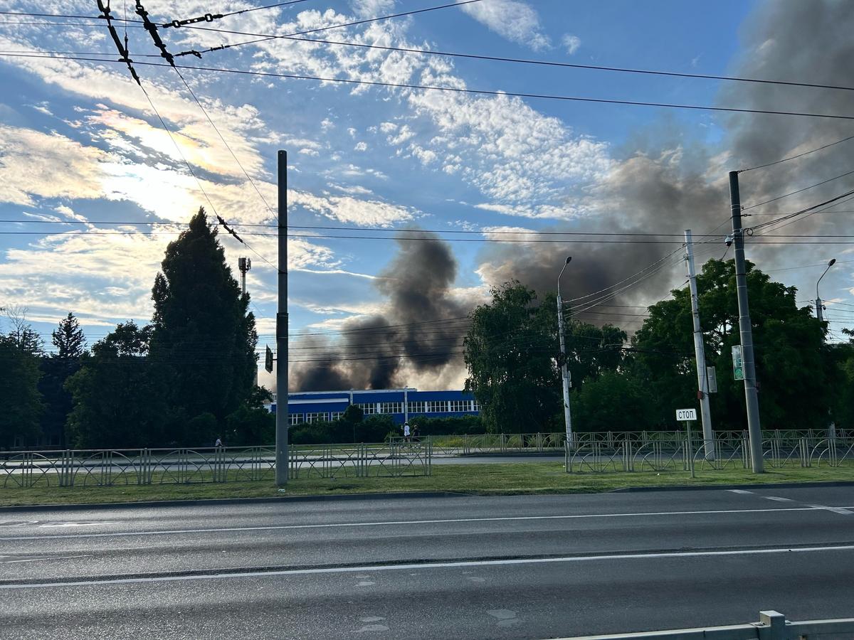 В Ставрополе локализовали пожар на складе