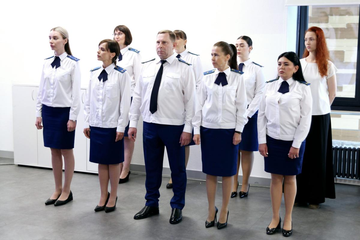 Девять молодых юристов стали сотрудниками прокуратуры Ставрополья