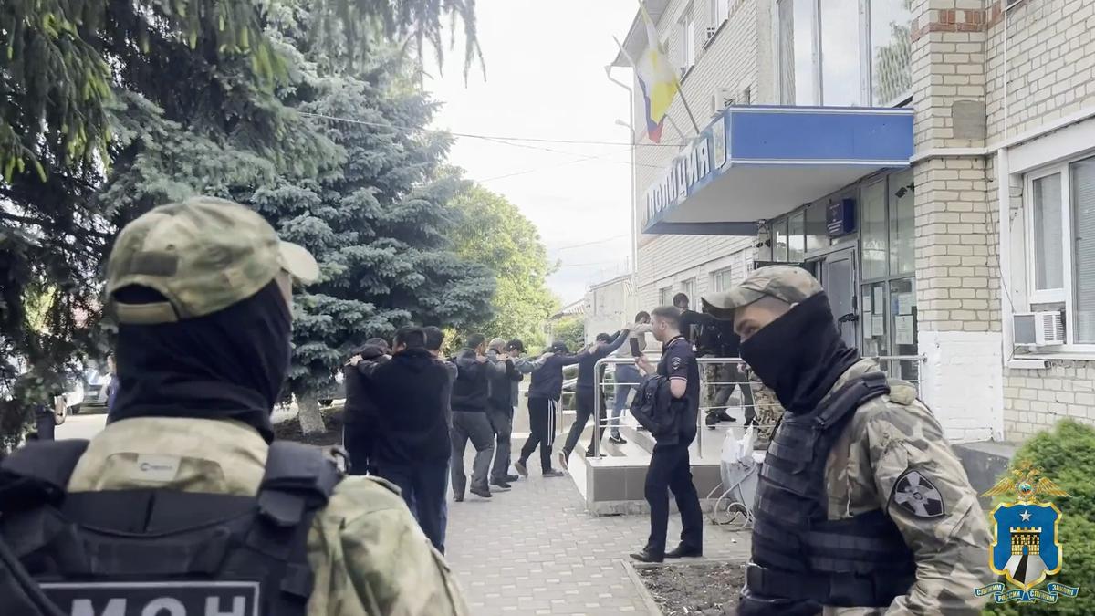 Руководители ставропольской агрофирмы получили новые штрафы за мигрантов