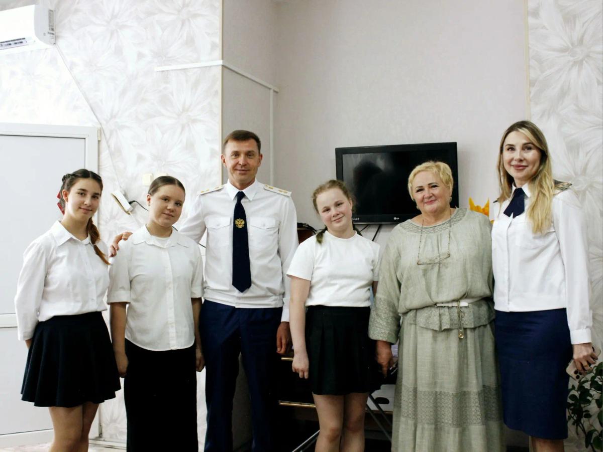 Перед Днём знаний прокурор Ставрополья побывал в одном из детдомов Кисловодска