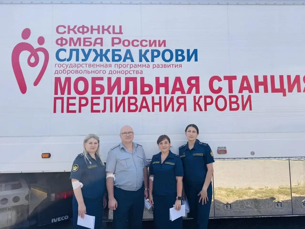 Сотрудники ИК-3 в Георгиевске сдали кровь для помощи военнослужащим