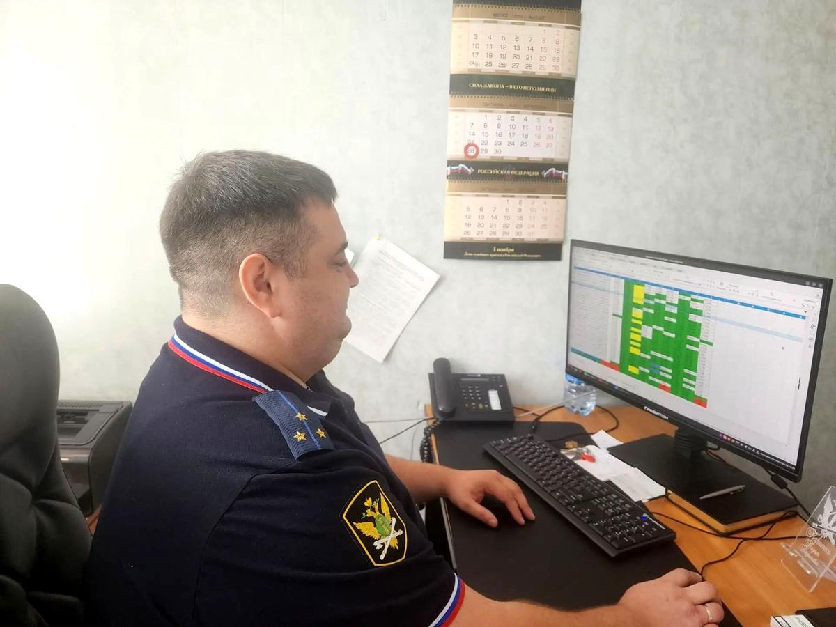 На Ставрополье приставы помогли матери погибшего бойца СВО вернуть награду