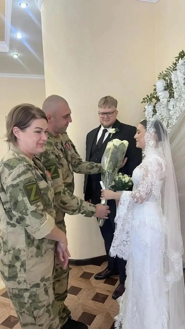 В Ессентуках супруги – герои СВО напутствовали молодоженов