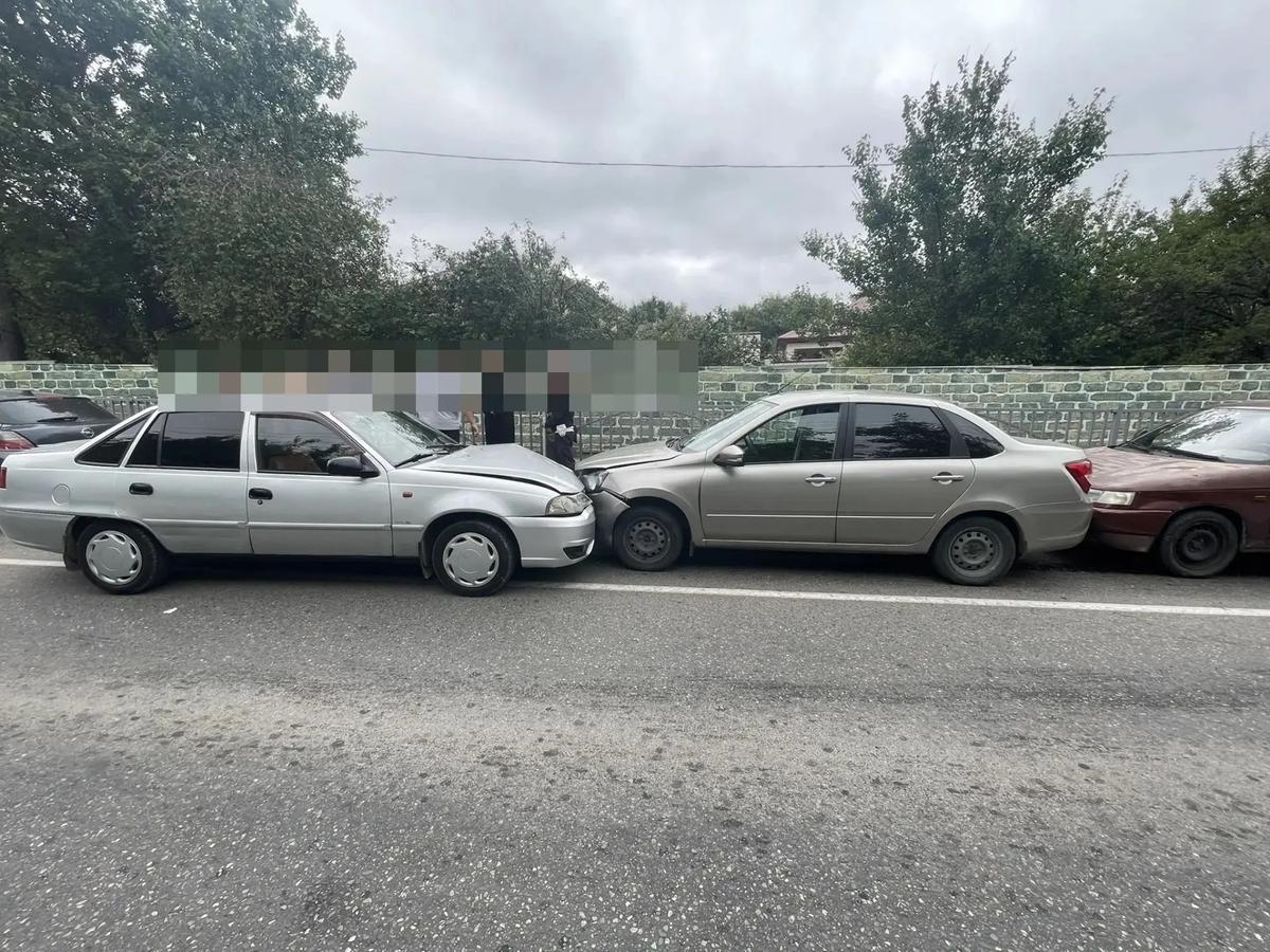 В ДТП с участием четырех автомобилей на Ставрополье пострадал виновник