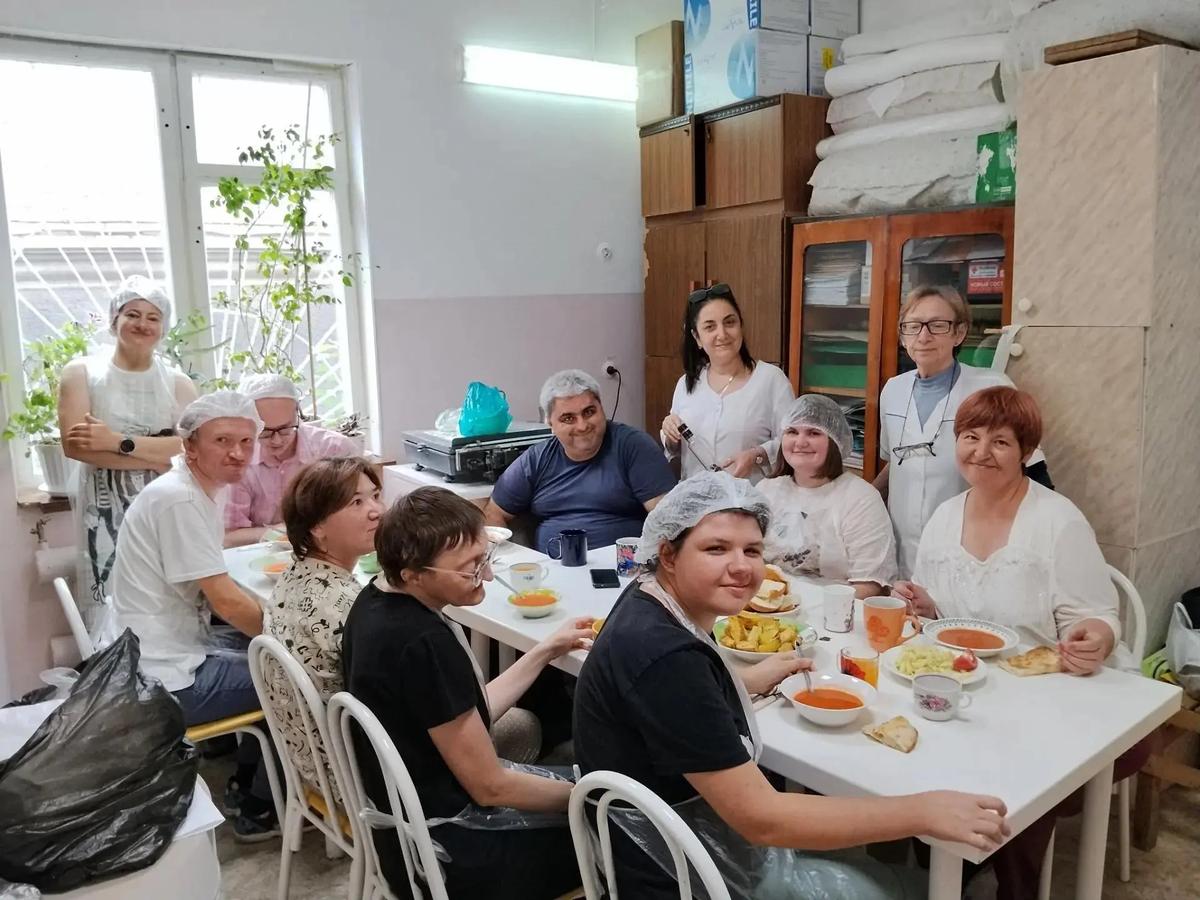В Ставрополе для пациентов психбольницы устроили кулинарную пятницу