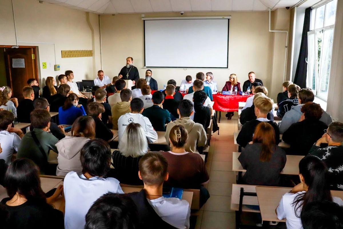 В Ставрополе первокурскники прослушали лекции о вреде наркотиков