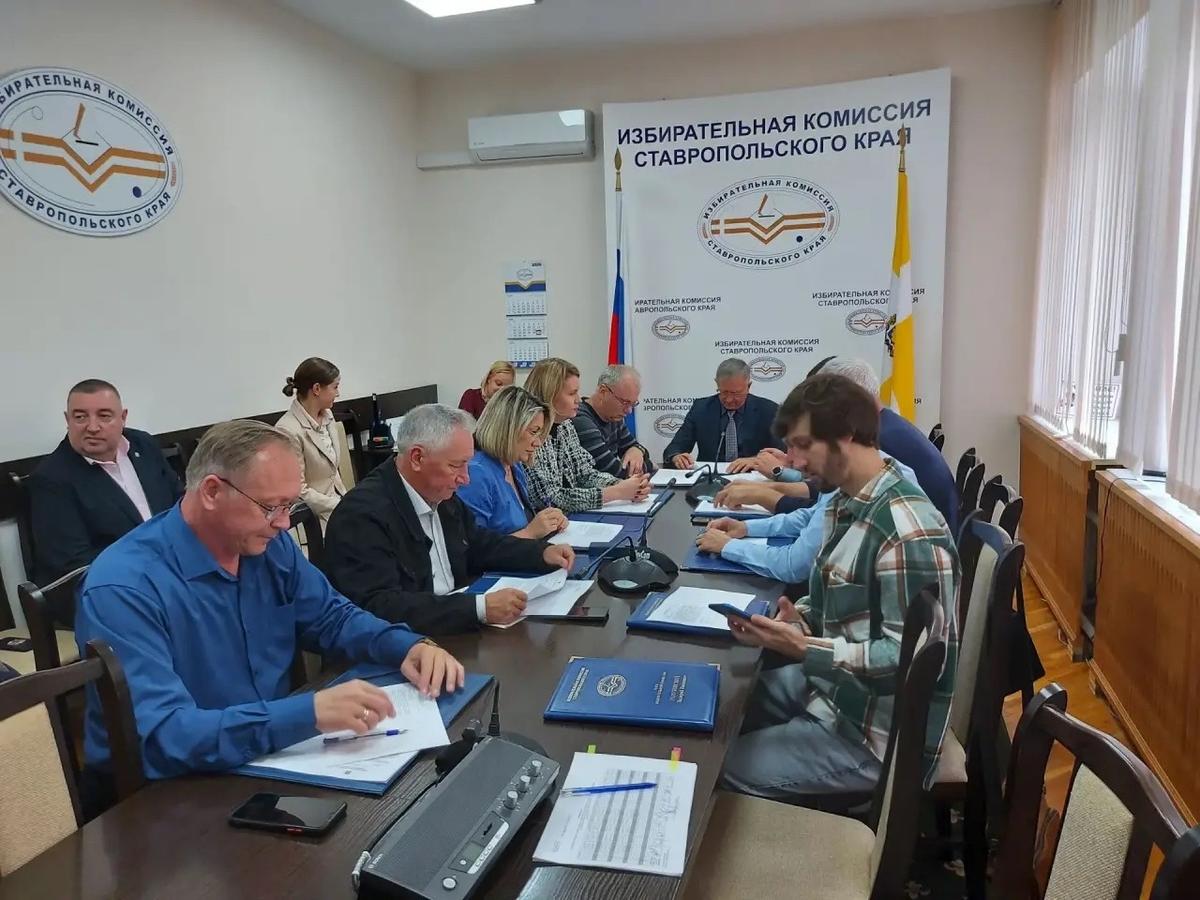 Избранные депутаты Госдумы 9 созыва от Ставрополья получили удостоверения