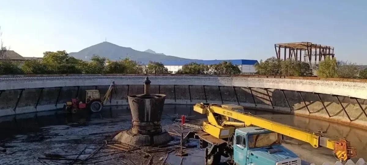 На очистных сооружениях канализации КМВ обновляют оборудование