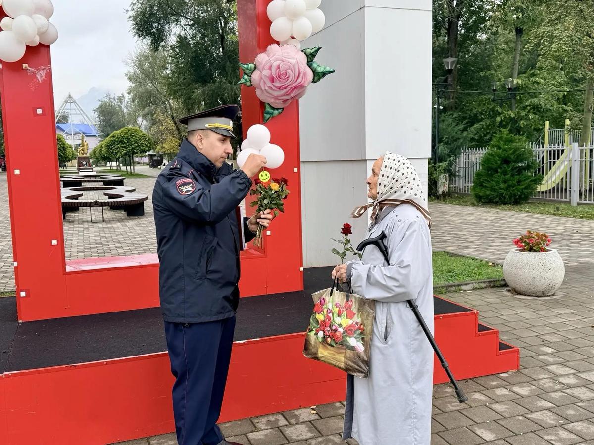 В День пожилого человека ГАИ Ставрополья напомнила пешеходам о безопасности