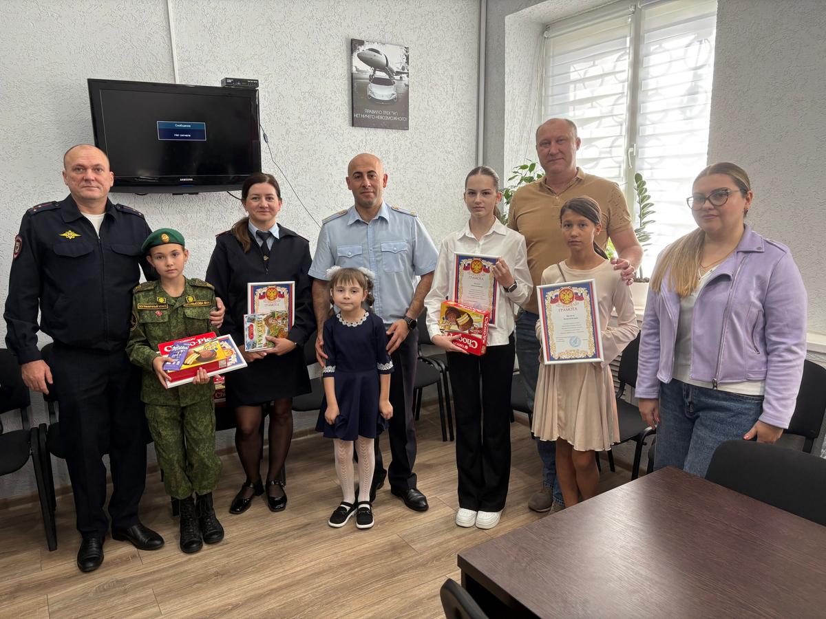 В Ставрополе наградили победителей городского этапа конкурса «Мои родители работают в полиции»