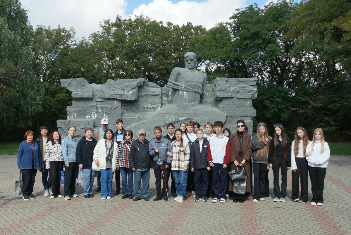 «По улицам Осетинки»