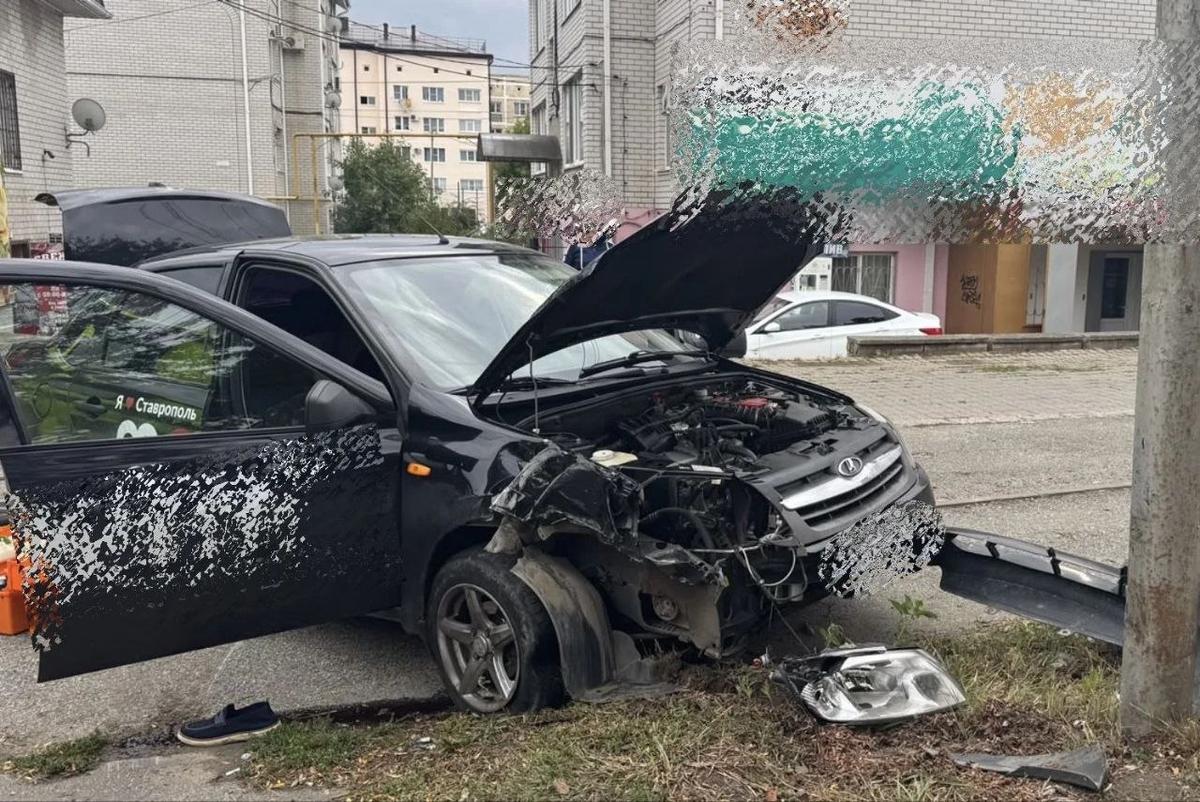 Пожилой водитель из Ставрополя скончался в результате аварии