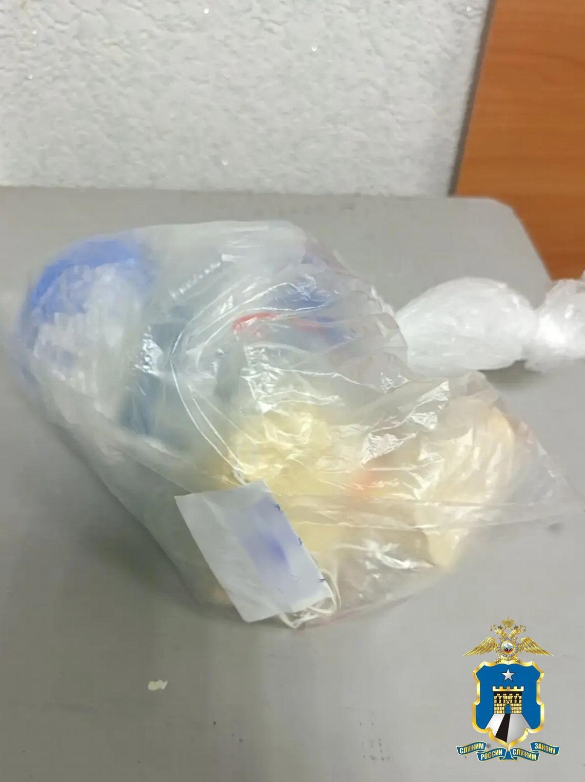 В Ставрополе мужчину подозревают в попытке сбыта 200 граммов наркотика