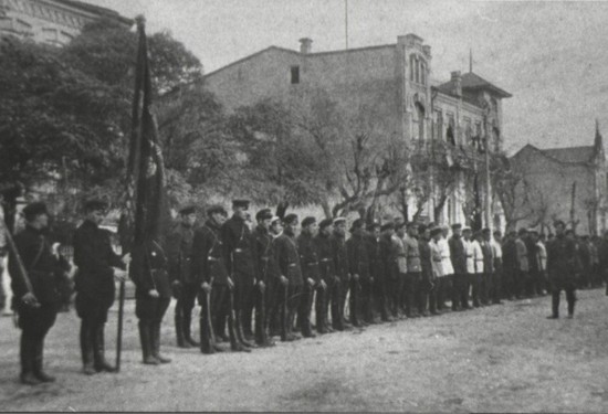 Построение милиции в г. Ессентуки в 1926 году. Пресс-служба ГУ МВД России по Ставропольскому краю